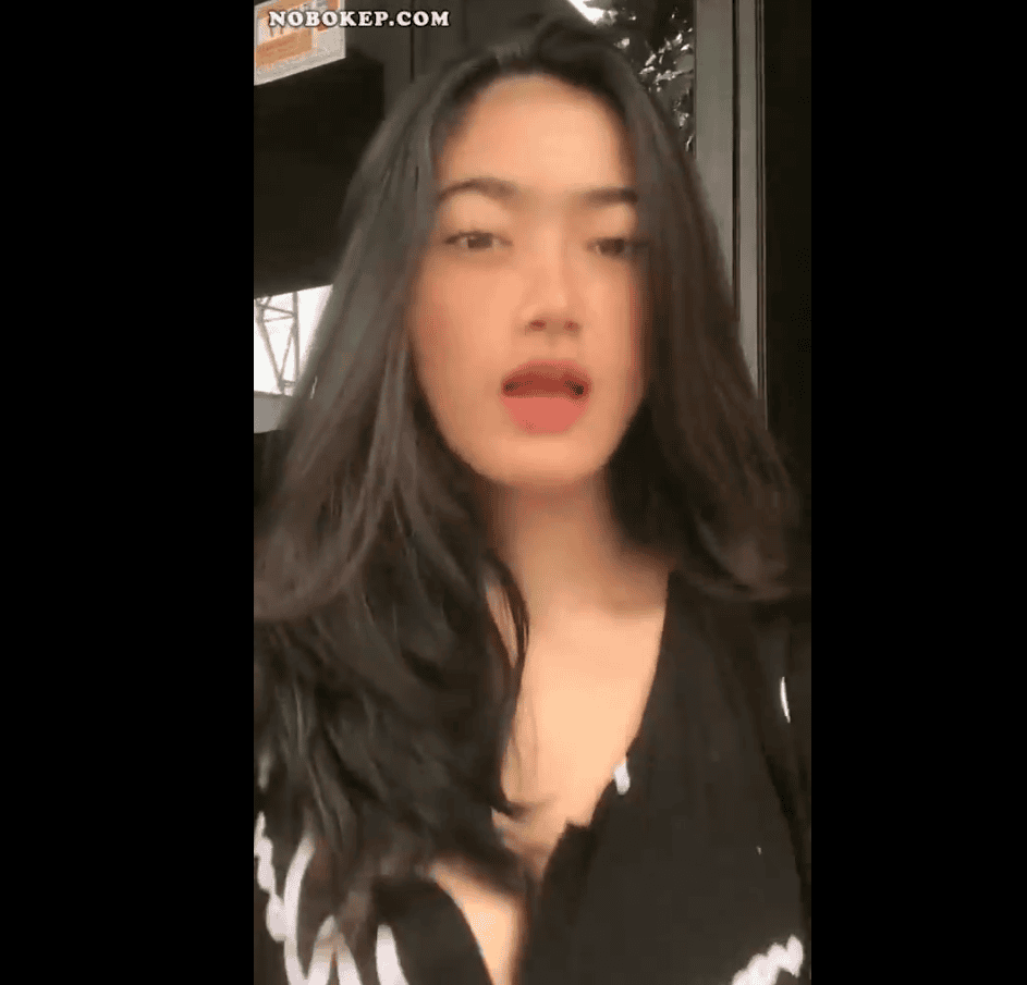 12 Video abg Viral Cantik Menarik Tiktokan Keliat belahan